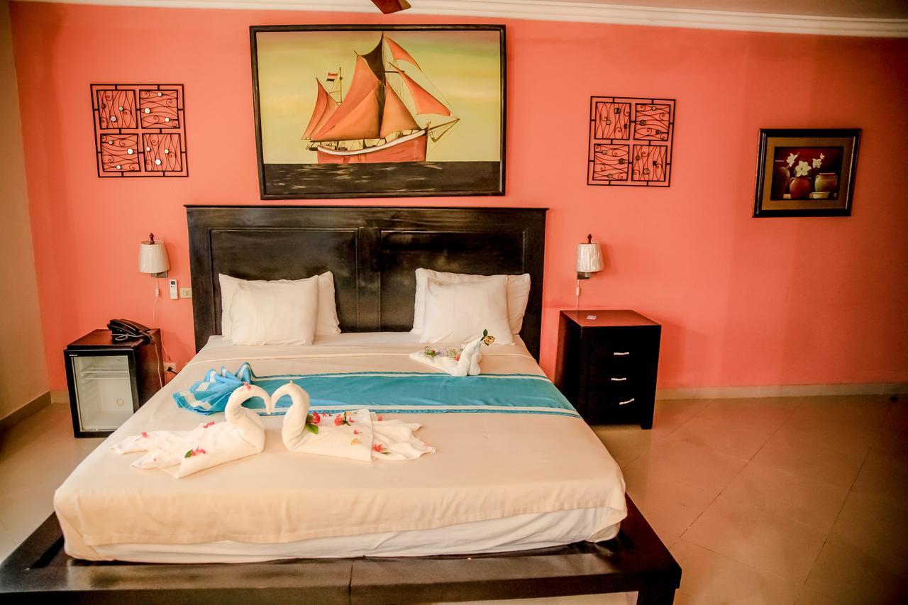 Hotel Seranta Brisas De Bavaro (adults Only) 3*