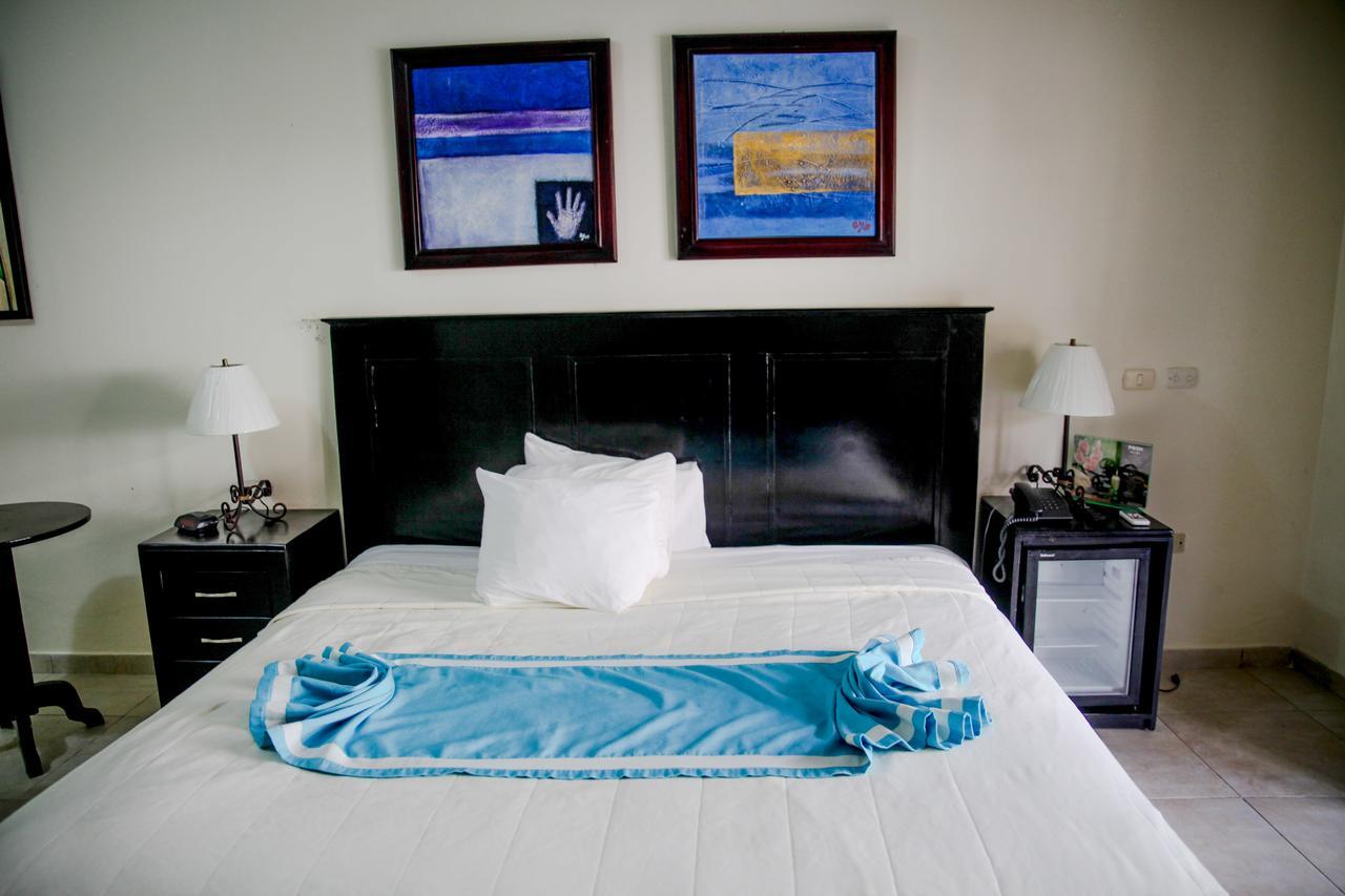 Seranta Brisas De Bavaro (adults Only) Hotel 3*