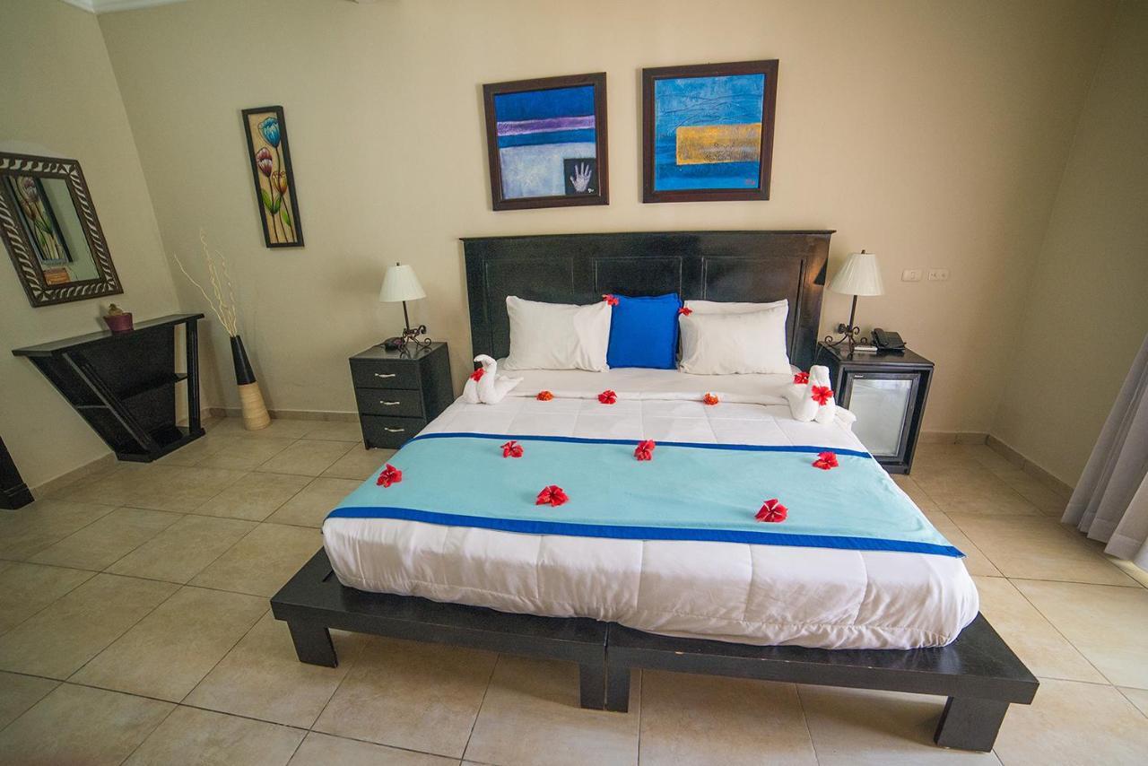 Seranta Brisas De Bavaro (adults Only) Hotel